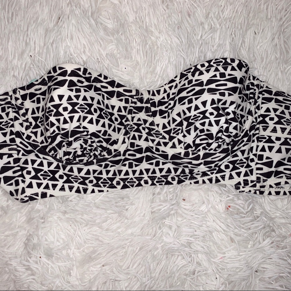bikini top *optional straps!!*